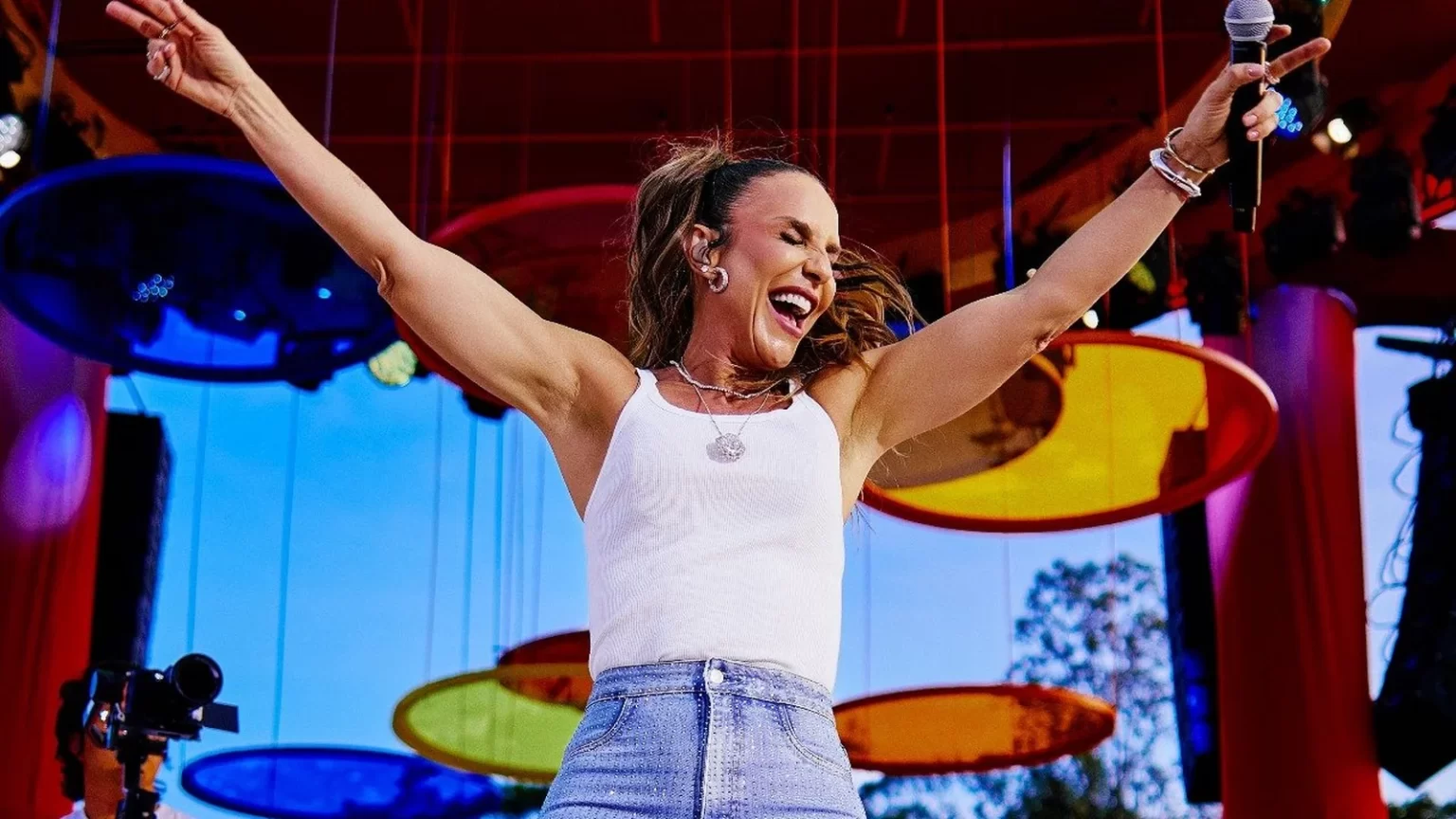 Ivete Sangalo anuncia datas de nova turnê do projeto ‘Ivete Clareou’ – confira